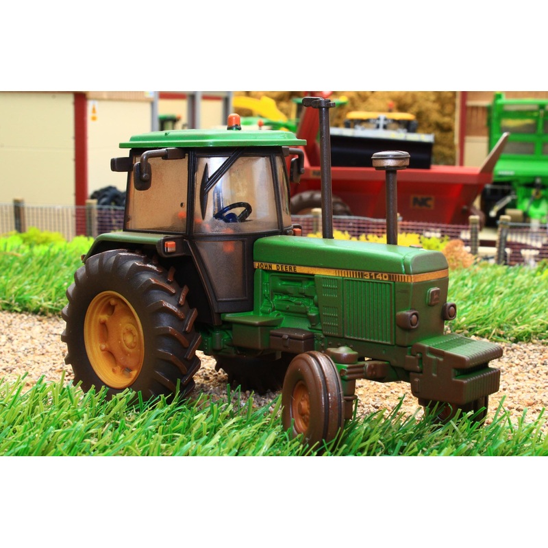 43327(W) Weathered Britains Limited Edition John Deere 3140 2WD Tractor