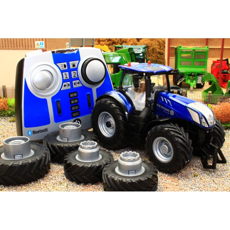 6739 Siku New Holland T7.315 4WD Radio Control Tractor with removable Duals Bluetooth App Controlled Plus hand Controller