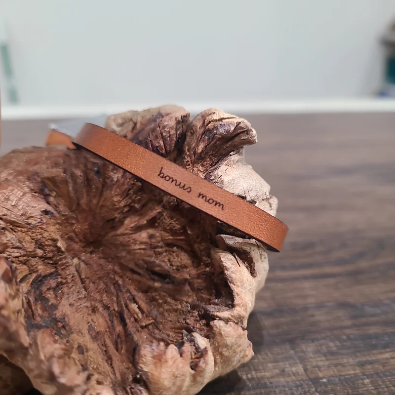 Bonus Mom – Leather Bracelet