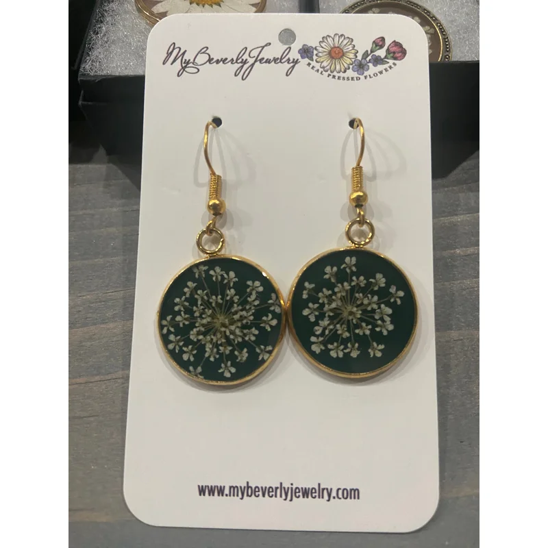 Pressed Flower Circle Earrings, Queen Anne’s Lace on Green, Gold