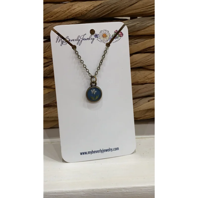 Pressed Flower Tiny Circle Necklace – Queen Anne’s Lace on Blue, Antique Bronze