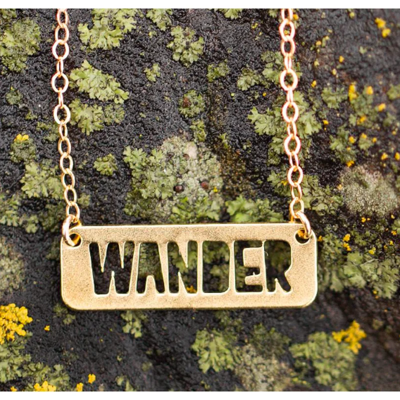 Wander Bar Necklace